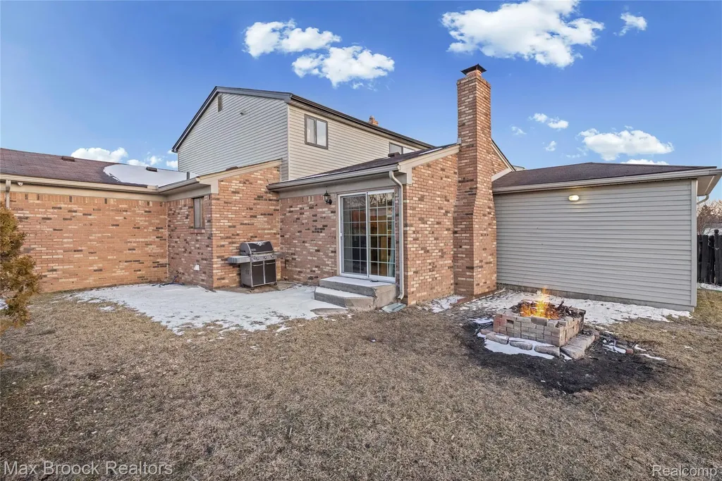 38327 Sleigh Drive Sterling Heights City MI 48310