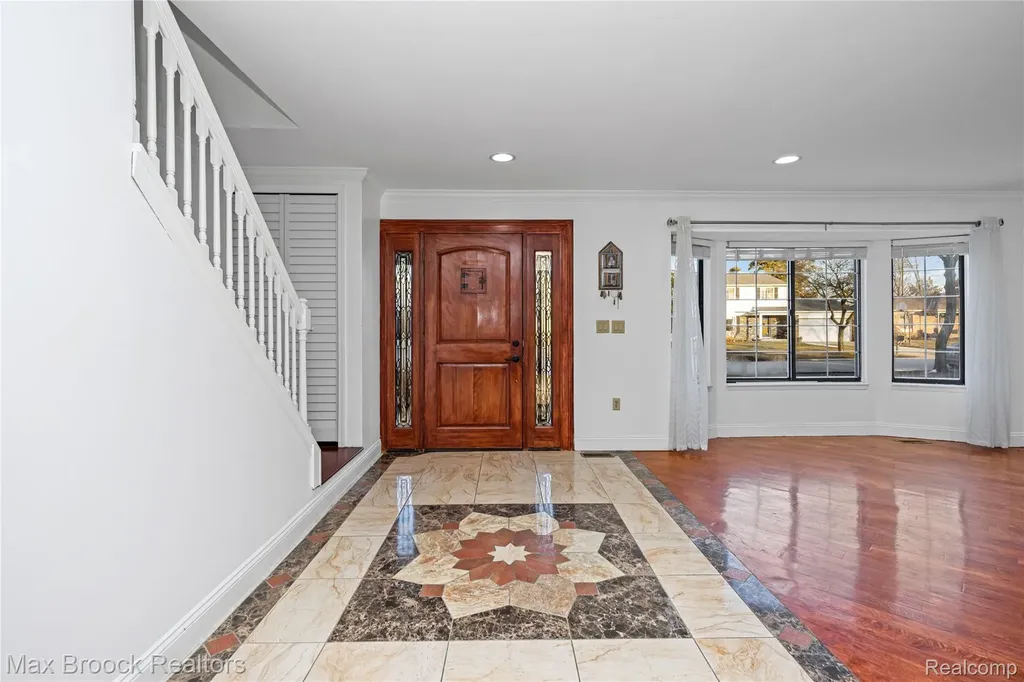 38327 Sleigh Drive Sterling Heights City MI 48310