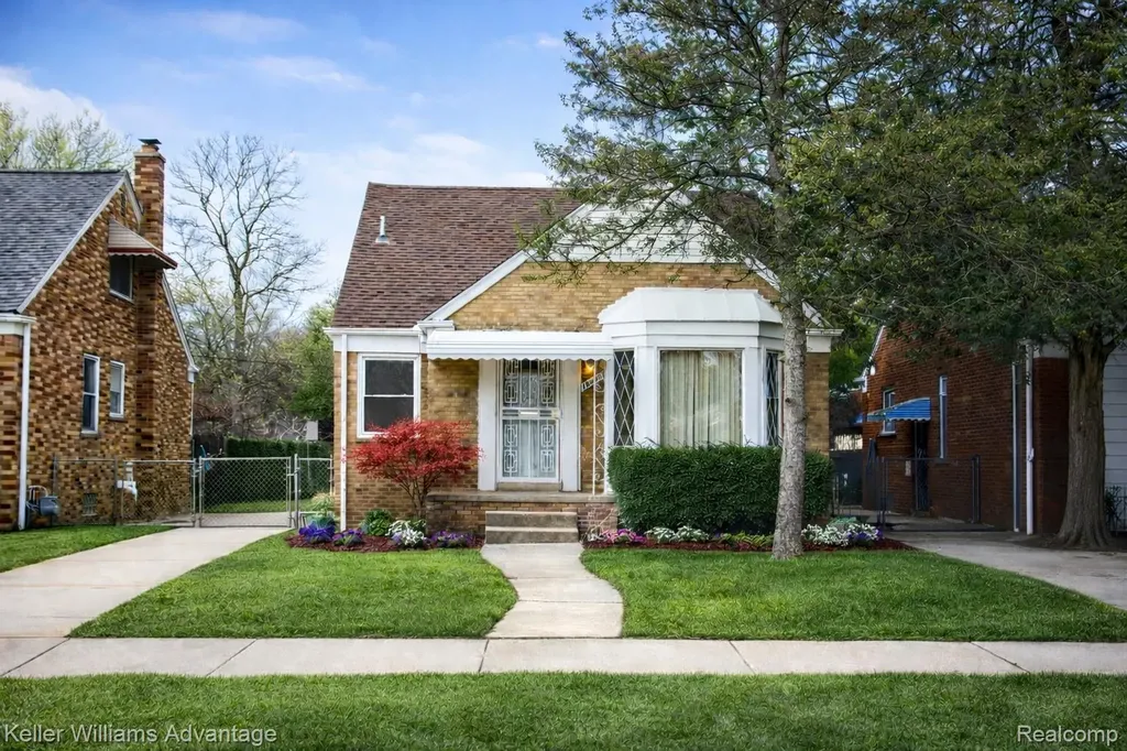 19438 Winthrop Street Detroit City MI 48235