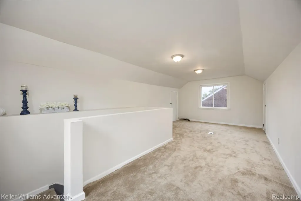 19438 Winthrop Street Detroit City MI 48235