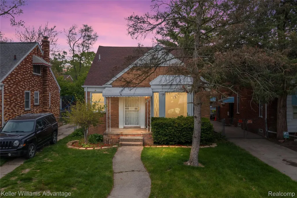 19438 Winthrop Street Detroit City MI 48235