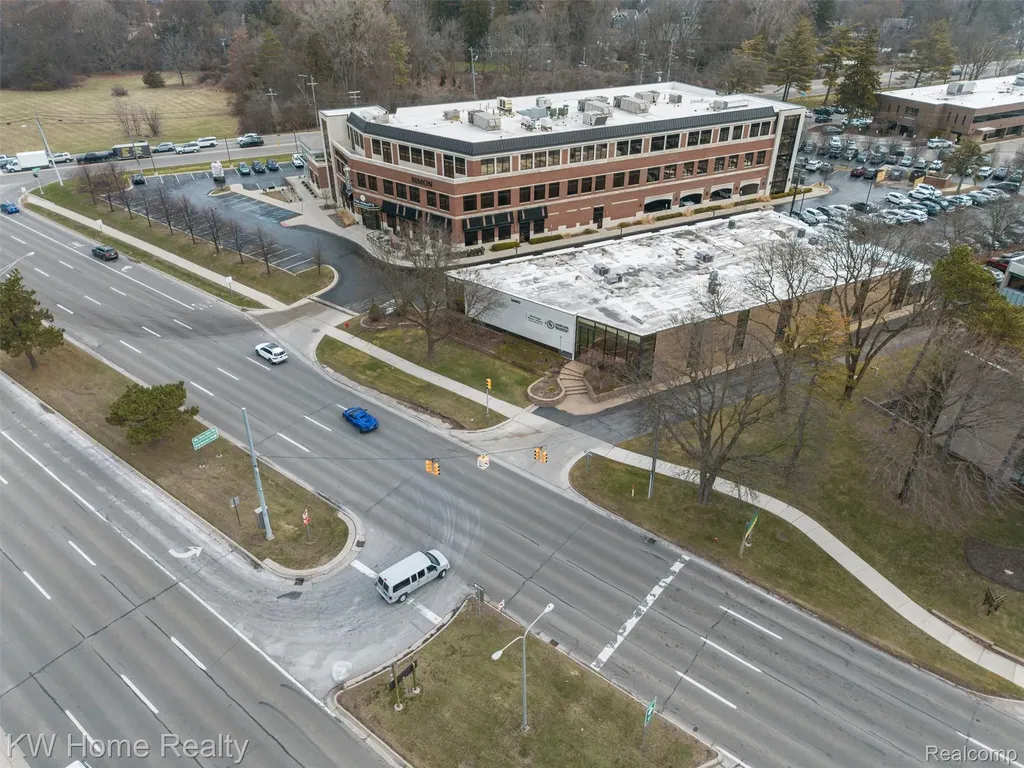 36880 Woodward Avenue Bloomfield Hills City MI 48304