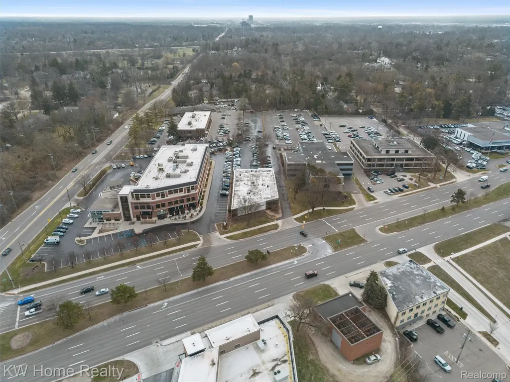 36880 Woodward Avenue Bloomfield Hills City MI 48304