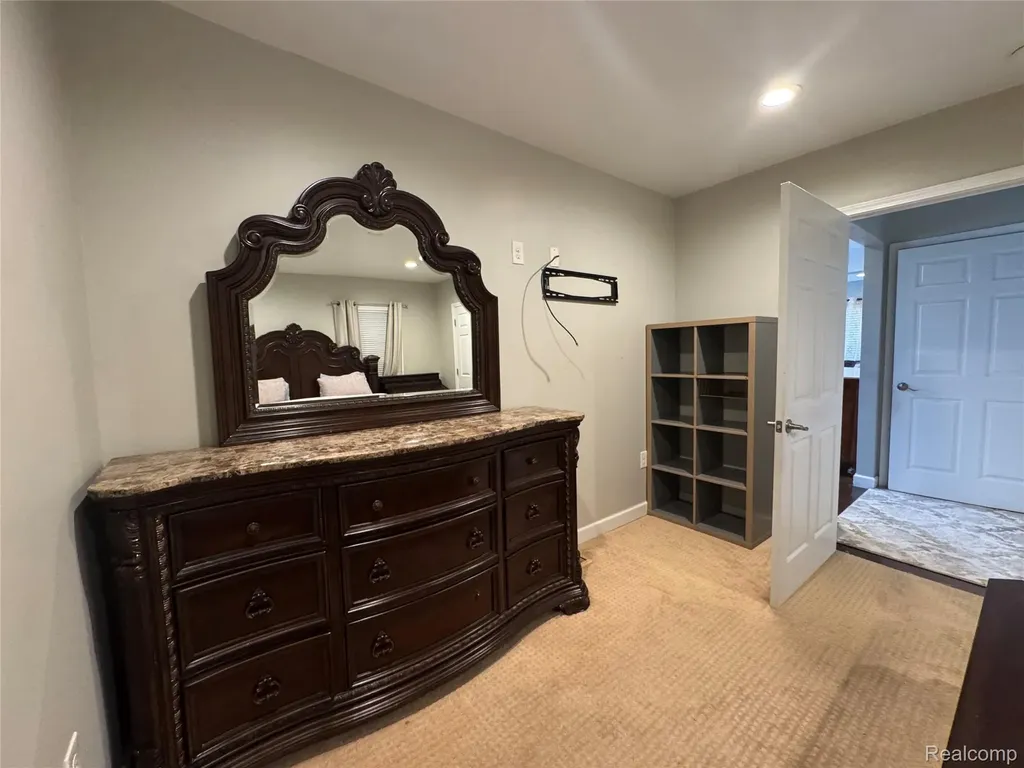 6438 Barrie Street Dearborn City MI 48126