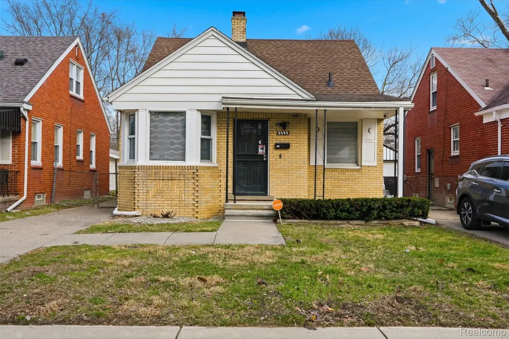 9586 Beaverland Detroit City MI 48239