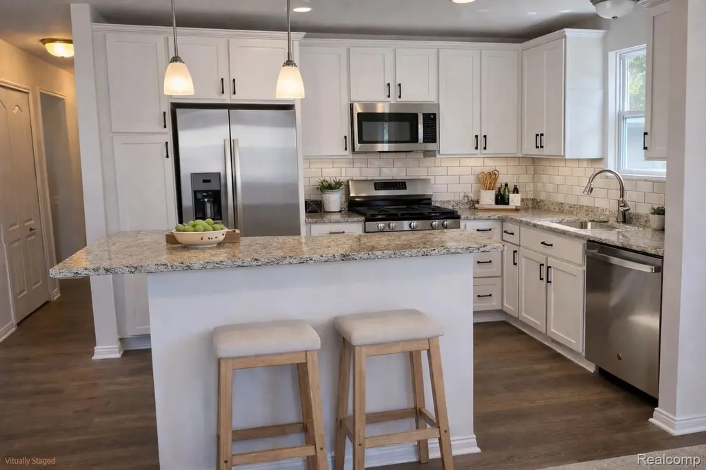 295 Whispering Pines Drive Fenton City MI 48430