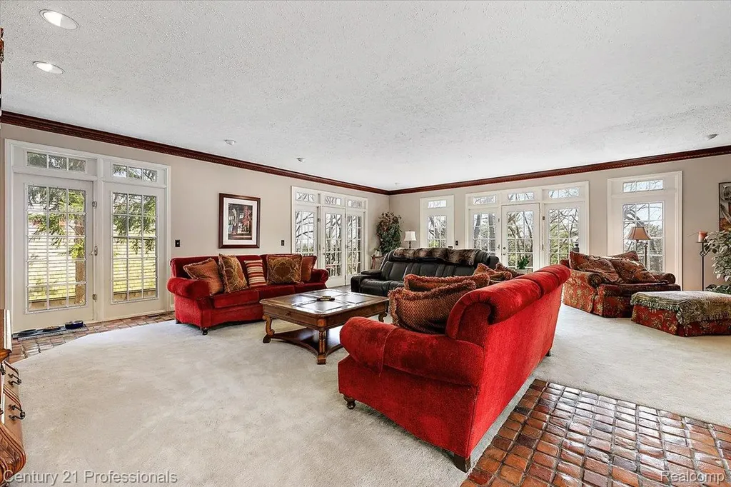 5423 Bristol Parke Drive Independence Charter Township MI 48348