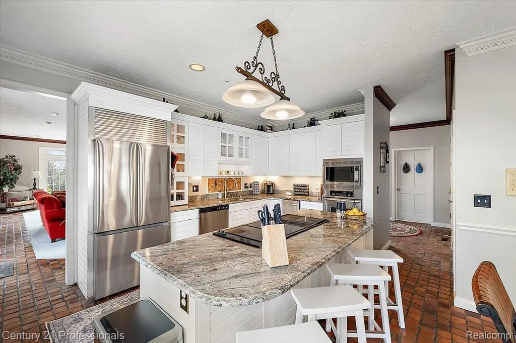 5423 Bristol Parke Drive Independence Charter Township MI 48348