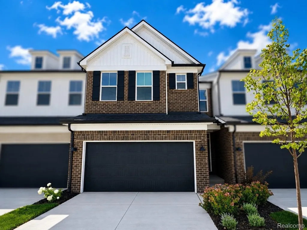 5574 East Spaniel Drive Pittsfield Charter Township MI 48108