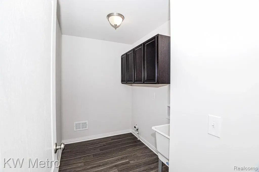 34625 John Bartley Circle Sterling Heights City MI 48310