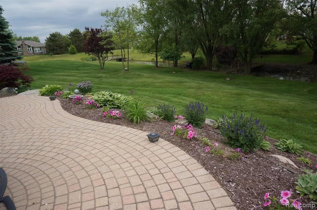 49954 Willowood Drive Macomb Township MI 48044