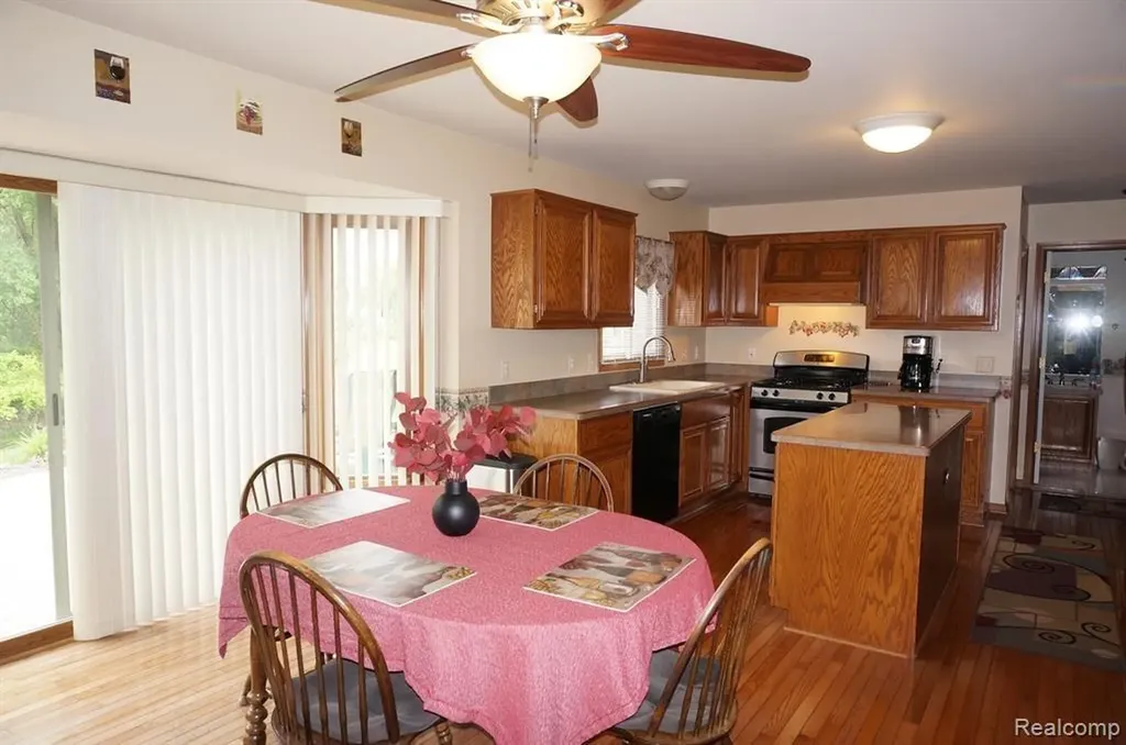 49954 Willowood Drive Macomb Township MI 48044