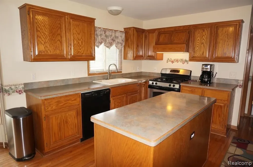 49954 Willowood Drive Macomb Township MI 48044
