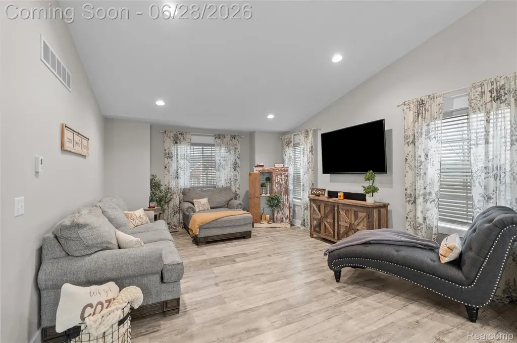 2096 Mozart Avenue Davison Township MI 48423