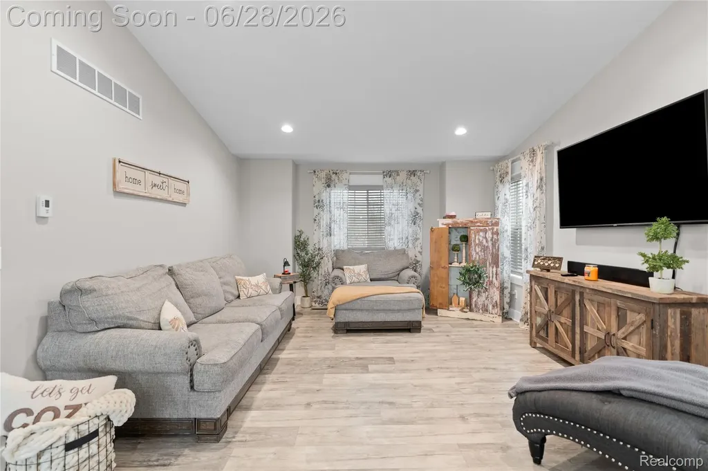 2096 Mozart Avenue Davison Township MI 48423