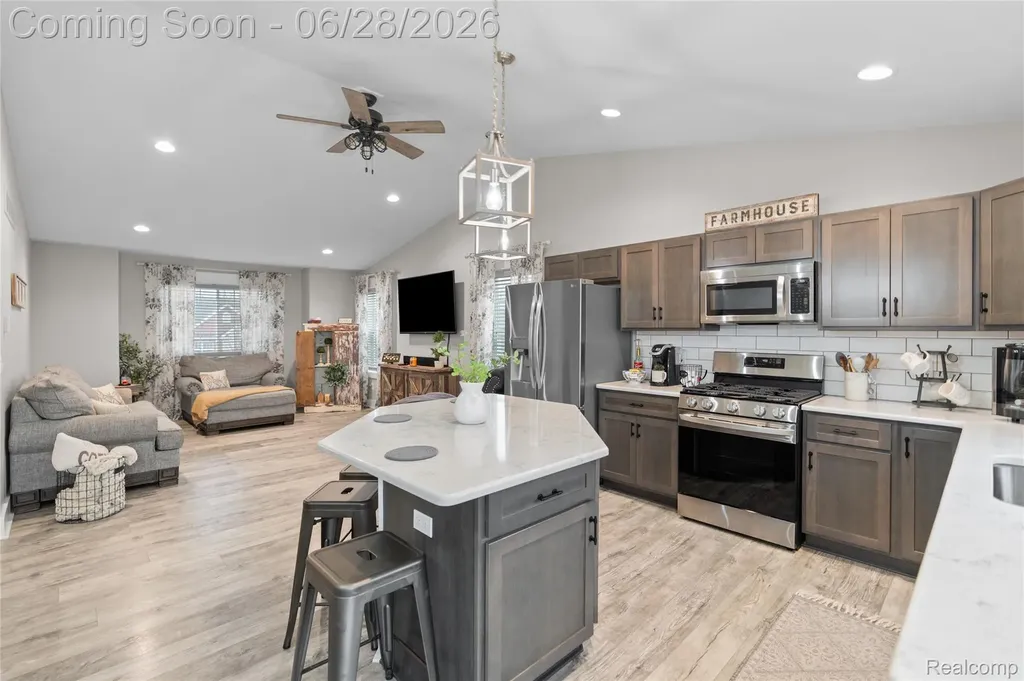 2096 Mozart Avenue Davison Township MI 48423