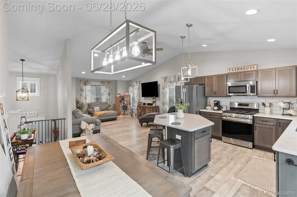 2096 Mozart Avenue Davison Township MI 48423