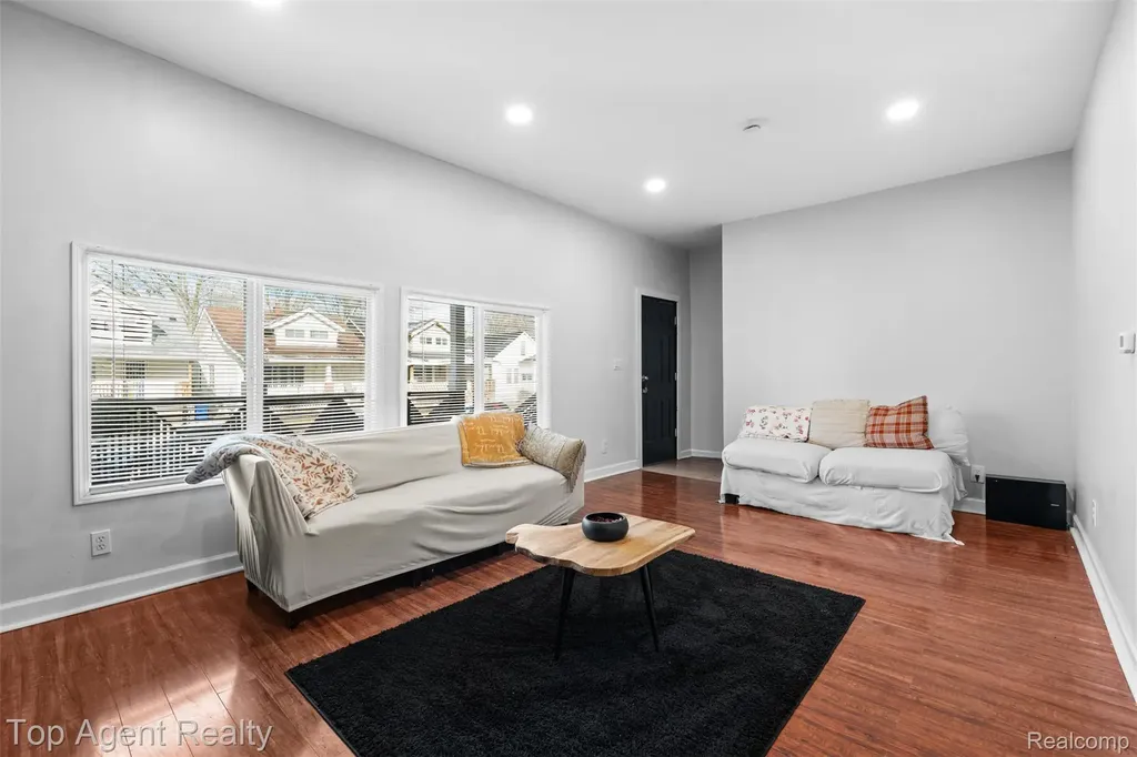 16602 Monica Street Detroit City MI 48221