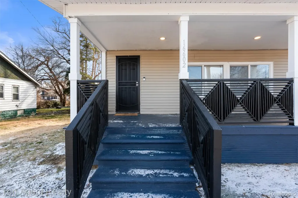16602 Monica Street Detroit City MI 48221