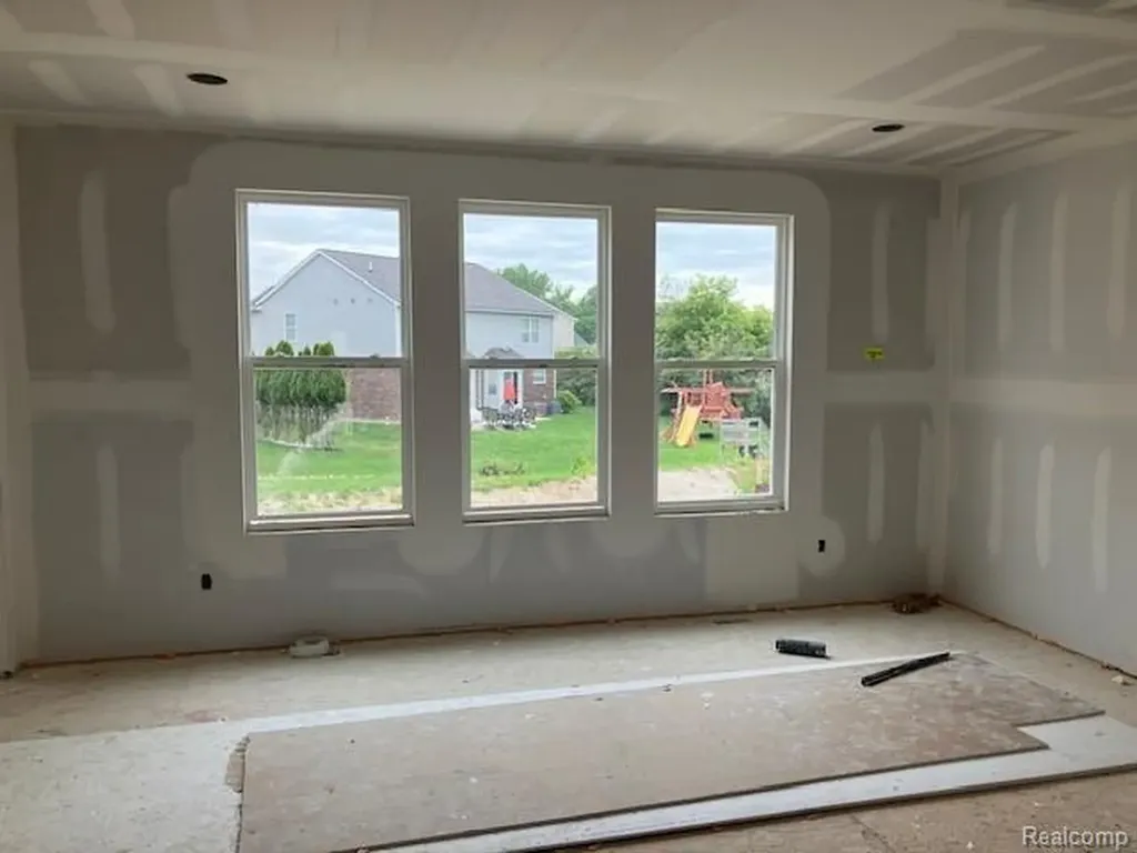 1914 Maggie Lane Superior Charter Township MI 48198