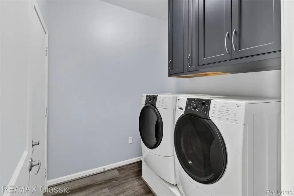 2298 Calibouge Commerce Charter Township MI 48382