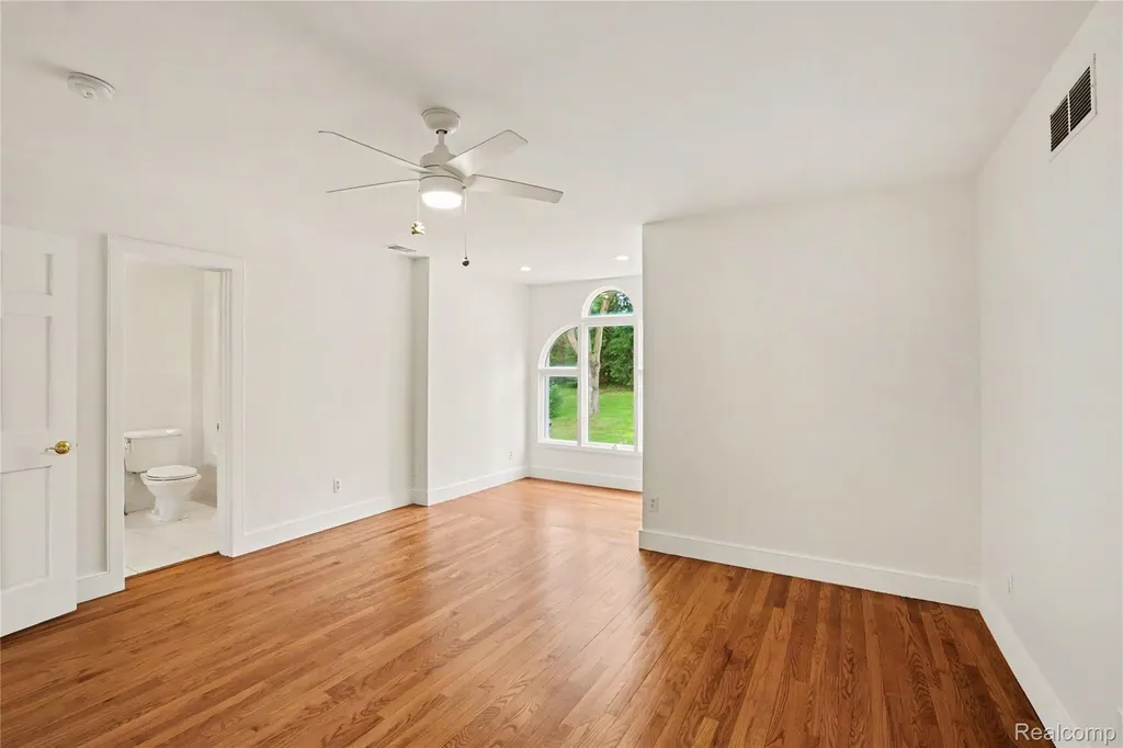 3556 E Dryden Road Dryden Township MI 48455