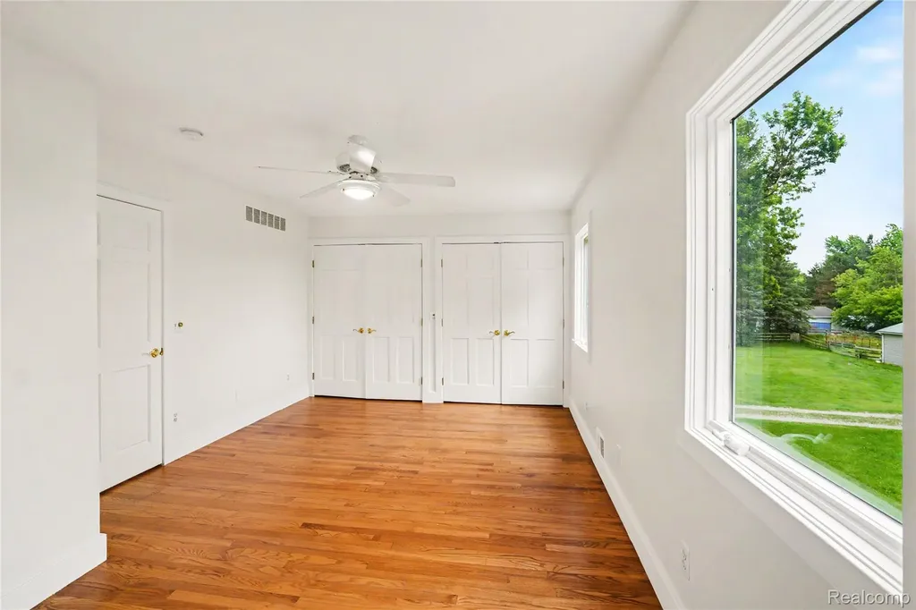 3556 E Dryden Road Dryden Township MI 48455