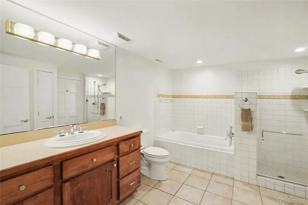 3556 E Dryden Road Dryden Township MI 48455
