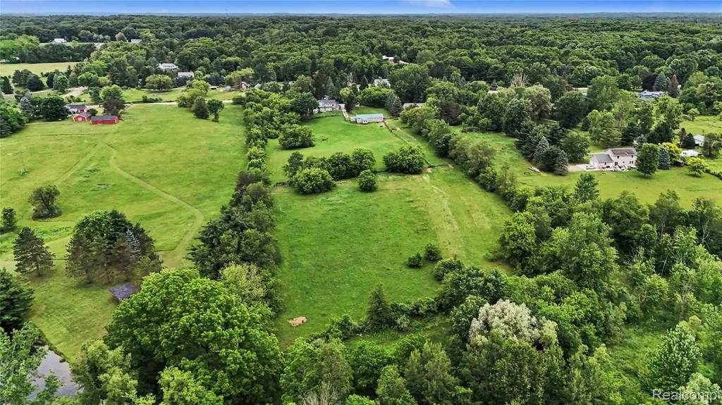 3556 E Dryden Road Dryden Township MI 48455