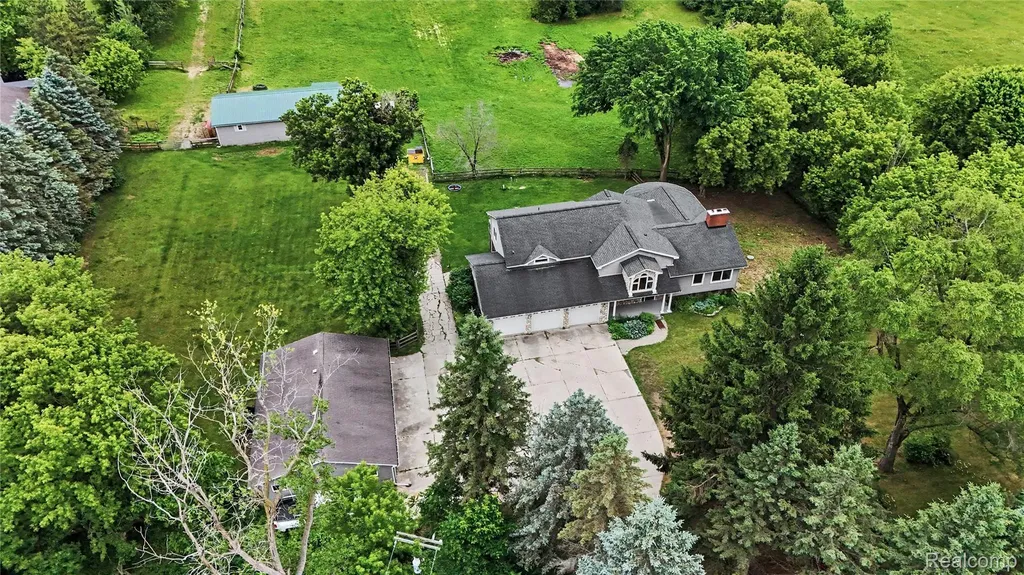 3556 E Dryden Road Dryden Township MI 48455