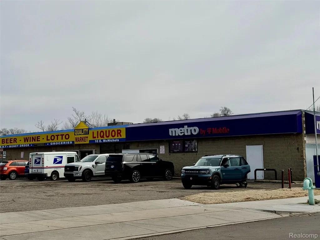 73 Grove Street Highland Park City MI 48203