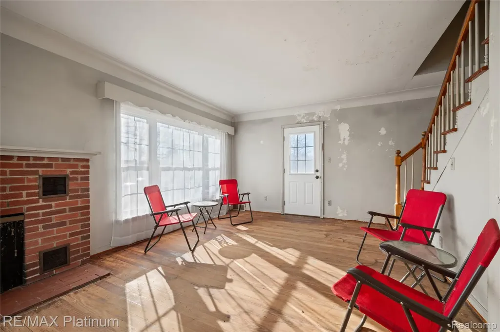 1136 S Nichols Road Clayton Charter Township MI 48473