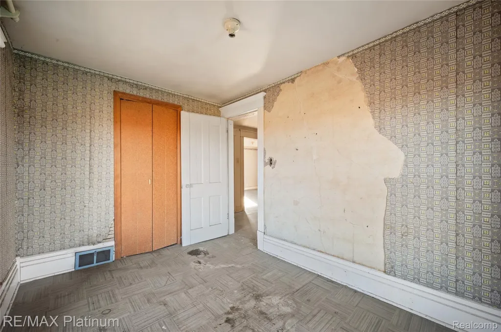 1136 S Nichols Road Clayton Charter Township MI 48473