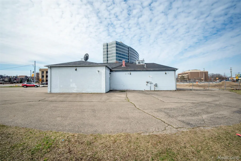 301 S Cooper Street Jackson City MI 49201