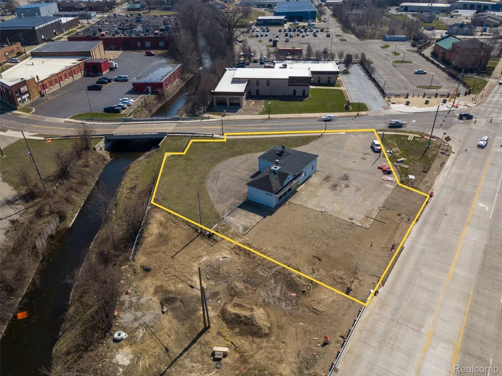 301 S Cooper Street Jackson City MI 49201