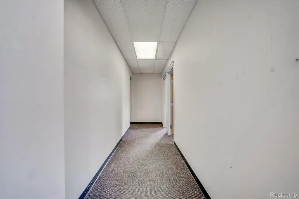 301 S Cooper Street Jackson City MI 49201