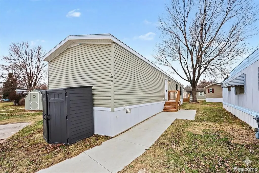 49611 Au Lac Drive E Macomb Township MI 48051