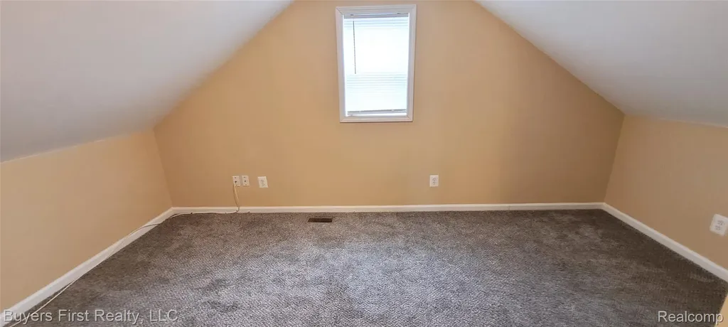 7052 Meadow Avenue Warren City MI 48091