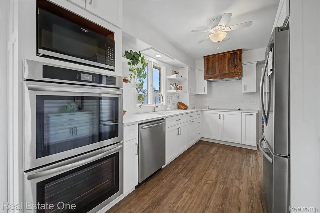 1401 E M 36 Putnam Township MI 48169