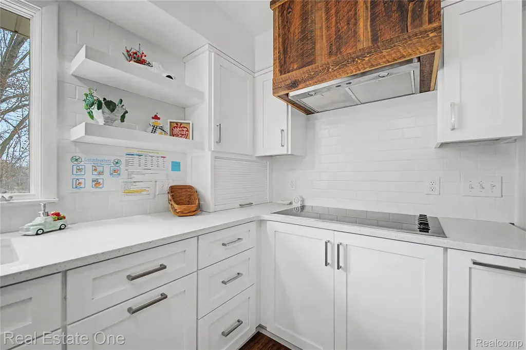 1401 E M 36 Putnam Township MI 48169