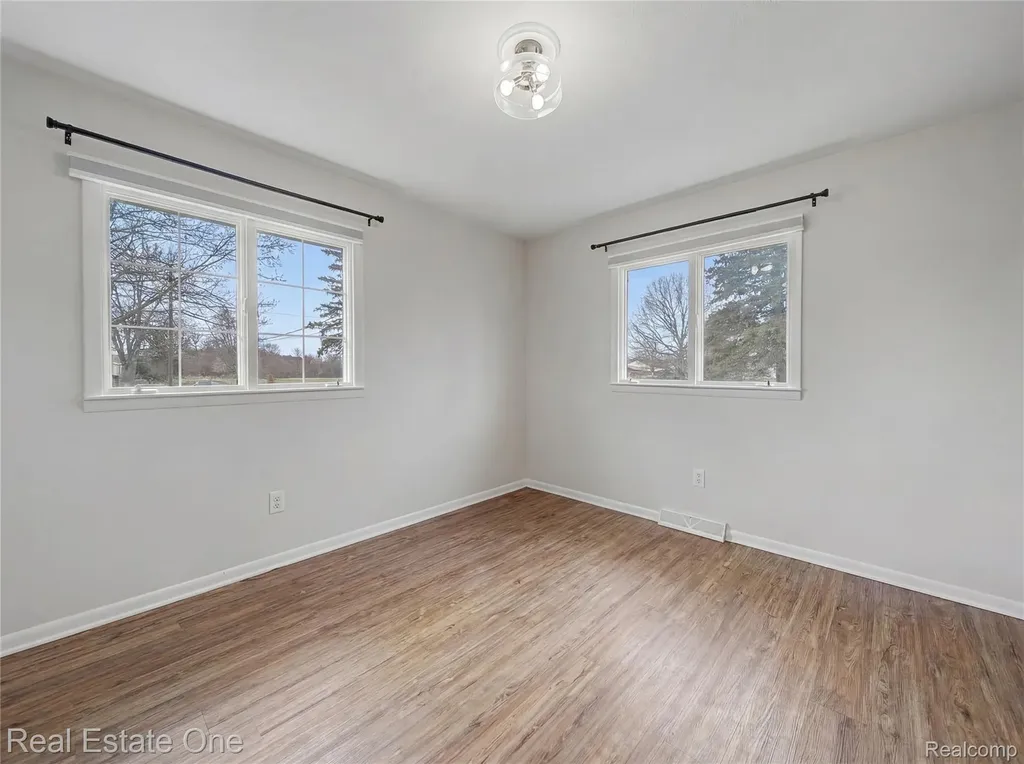1401 E M 36 Putnam Township MI 48169