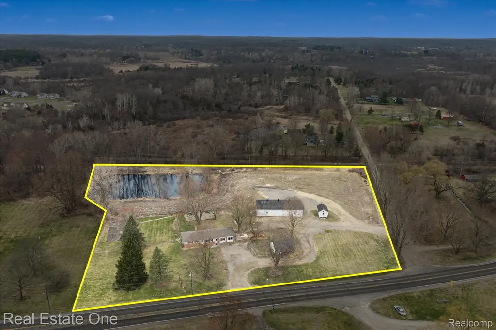 1401 E M 36 Putnam Township MI 48169