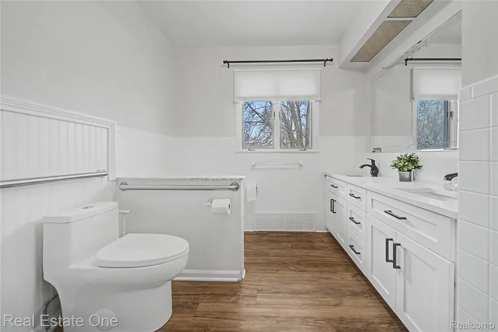 1401 E M 36 Putnam Township MI 48169