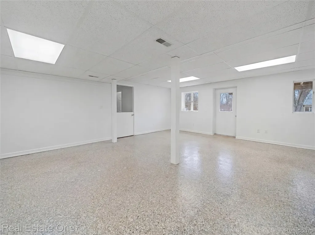 1401 E M 36 Putnam Township MI 48169