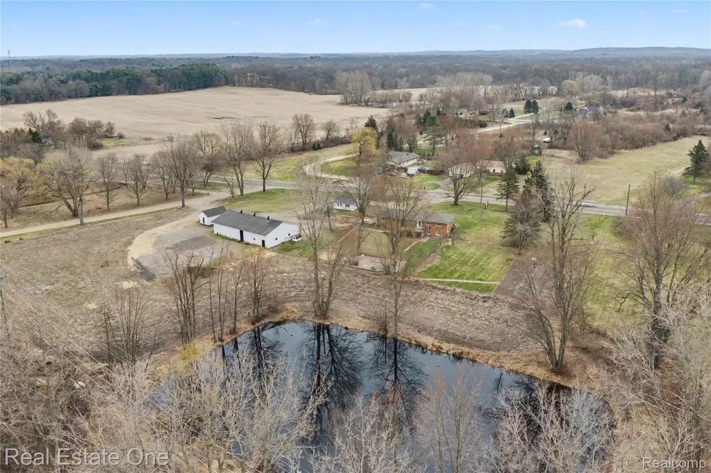 1401 E M 36 Putnam Township MI 48169