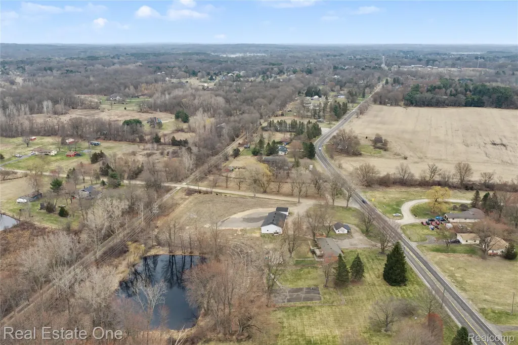 1401 E M 36 Putnam Township MI 48169