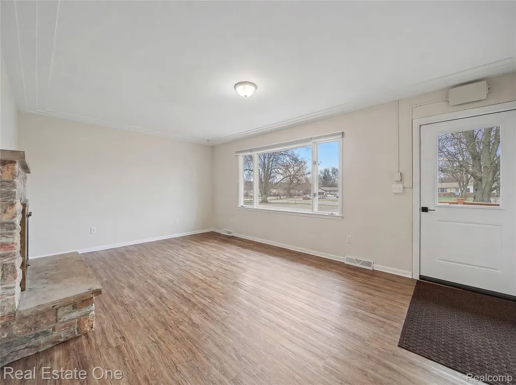1401 E M 36 Putnam Township MI 48169