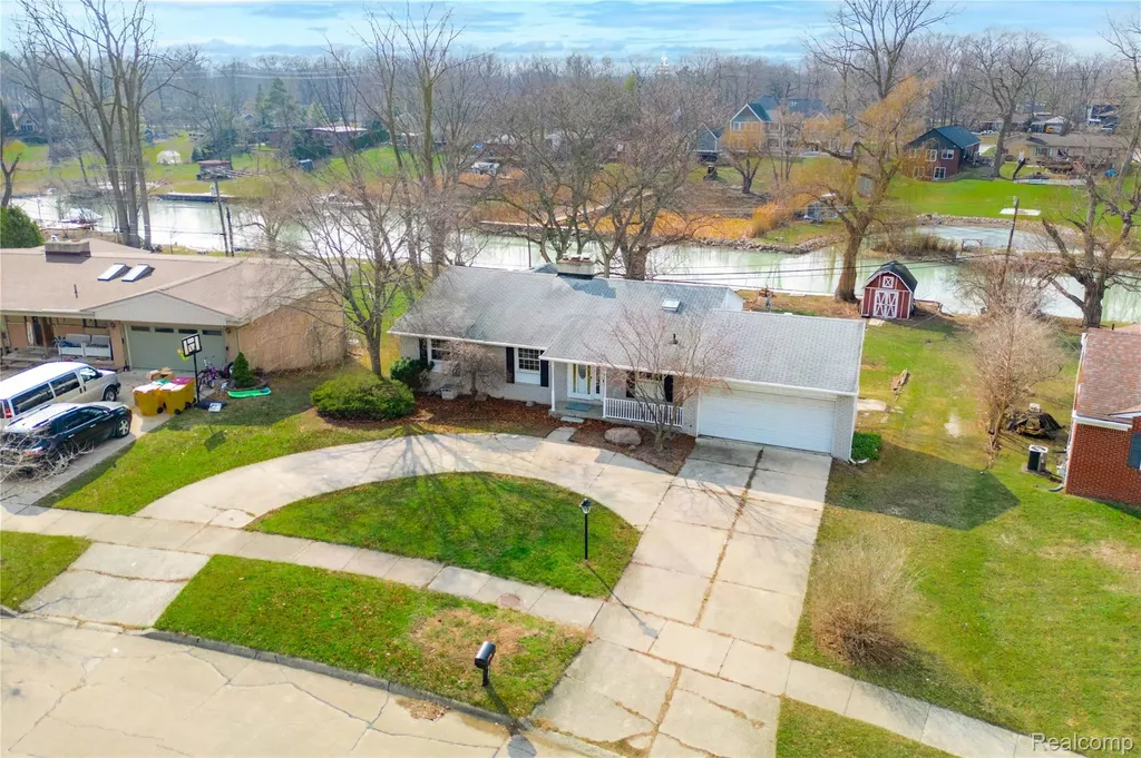 21918 Knudsen Drive Grosse Ile Township MI 48138