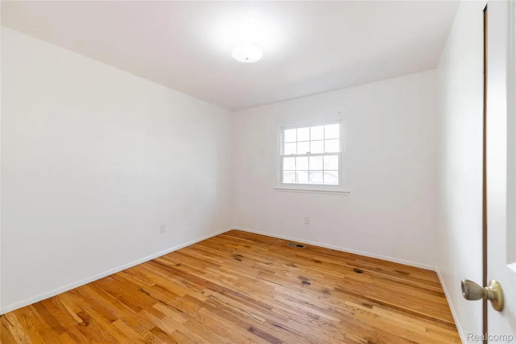 21918 Knudsen Drive Grosse Ile Township MI 48138