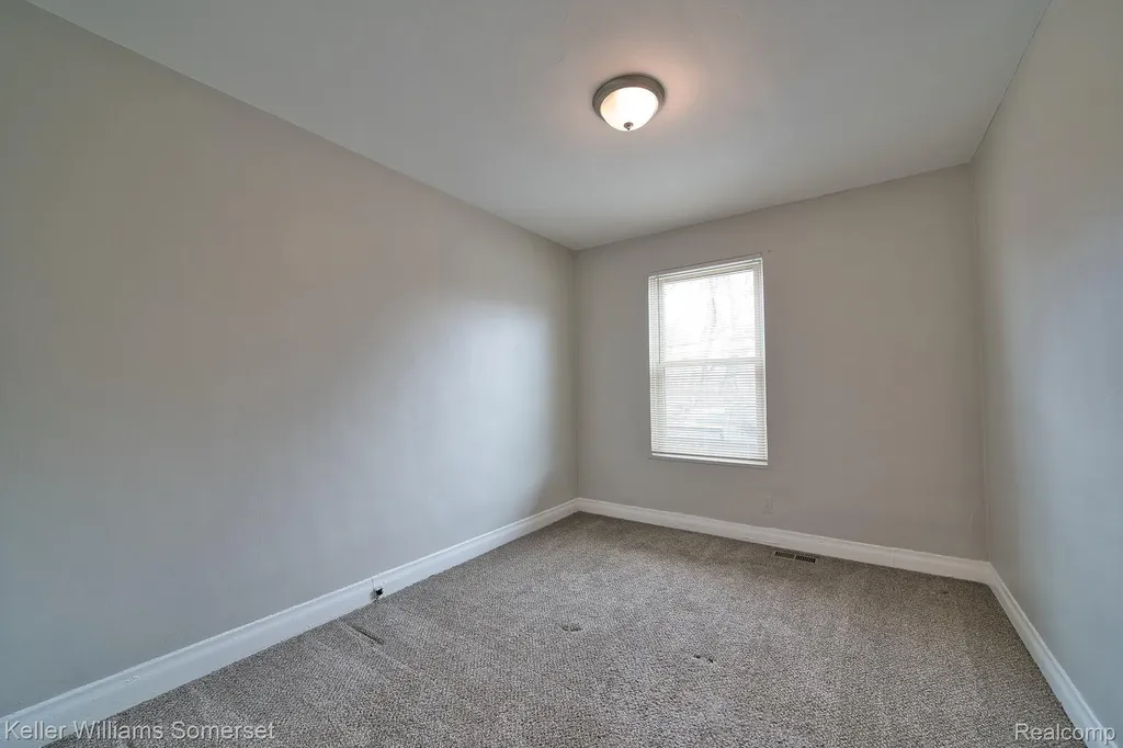 51 Spokane Drive Pontiac City MI 48341